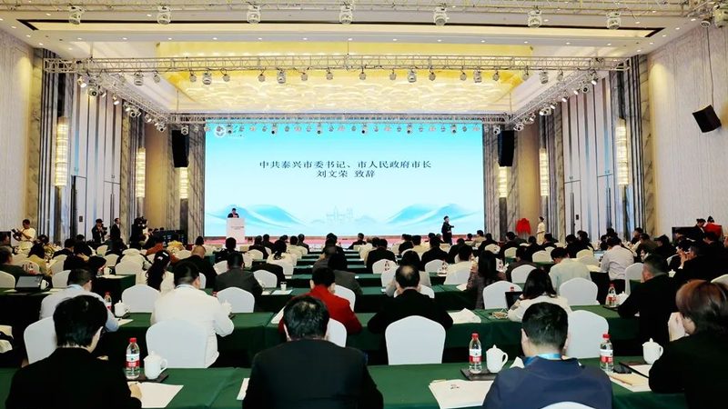 硝酸钠在玻璃行业中的应用与代理加盟解析**