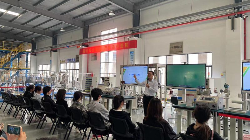 揭秘油墨助剂价格：影响因素与选购要点